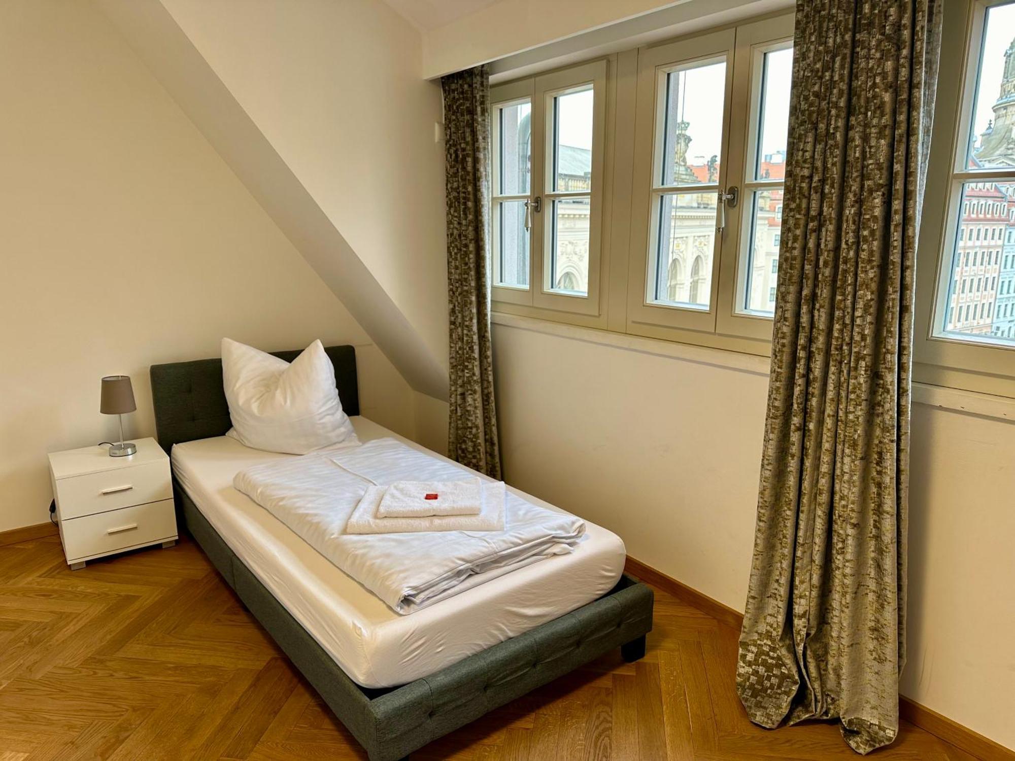 Exklusives Apartment Mit Einmaligem Blick Zur Frauenkirche - Parkplatz Kostenfrei Dresden Exterior foto